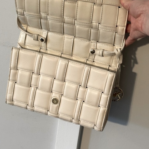 Michael Kors Cream Crossbody Bag - Picture 5 of 8